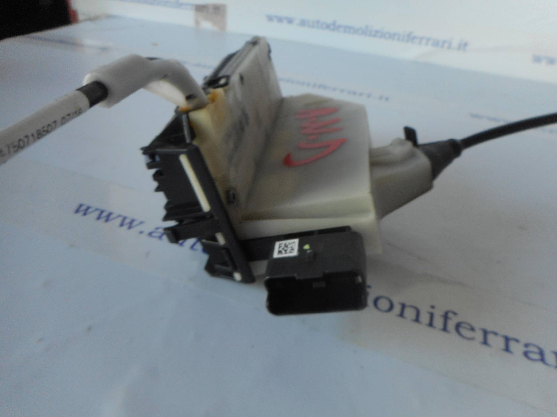 Serratura porta ant. dx.